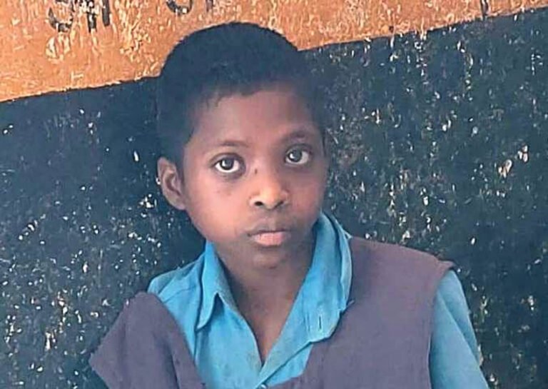 पहाड़ी कोरवा बिटिया अंजली के लिए वरदान बन गयी चिरायु योजना
