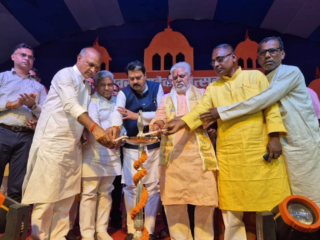 गया जी: कुशेश्वर महादेव महोत्सव का मंत्रियों ने किया उद्घाटन