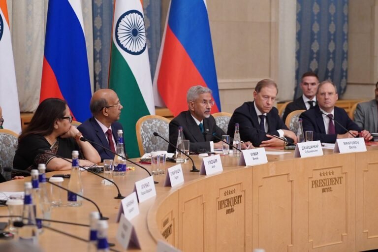 विदेश मंत्री ने भारत-रूस व्यापार मंच को किया संबोधित