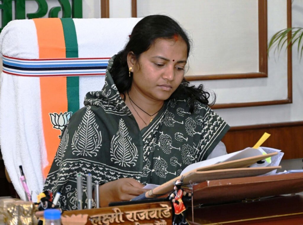 कैबिनेट मंत्री श्रीमती लक्ष्मी राजवाड़े की मानवीय पहल