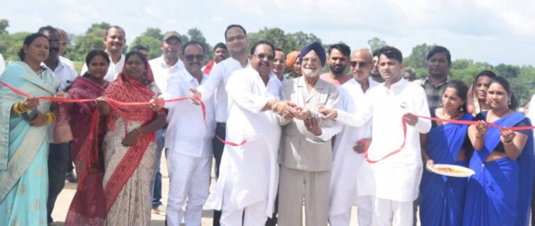 प्लास्टिक कचरे के प्रबंधन में प्रदेश का दूसरा और सरगुजा संभाग का पहला जिला स्तरीय प्लास्टिक प्रोसेसिंग केन्द्र का शुभारंभ