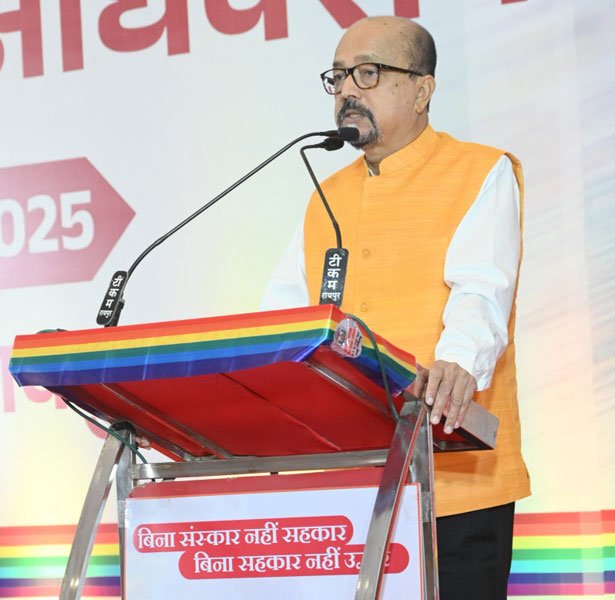 सहकार से समृद्धि के मंत्र के साथ आगे बढ़े – राज्यपाल डेका