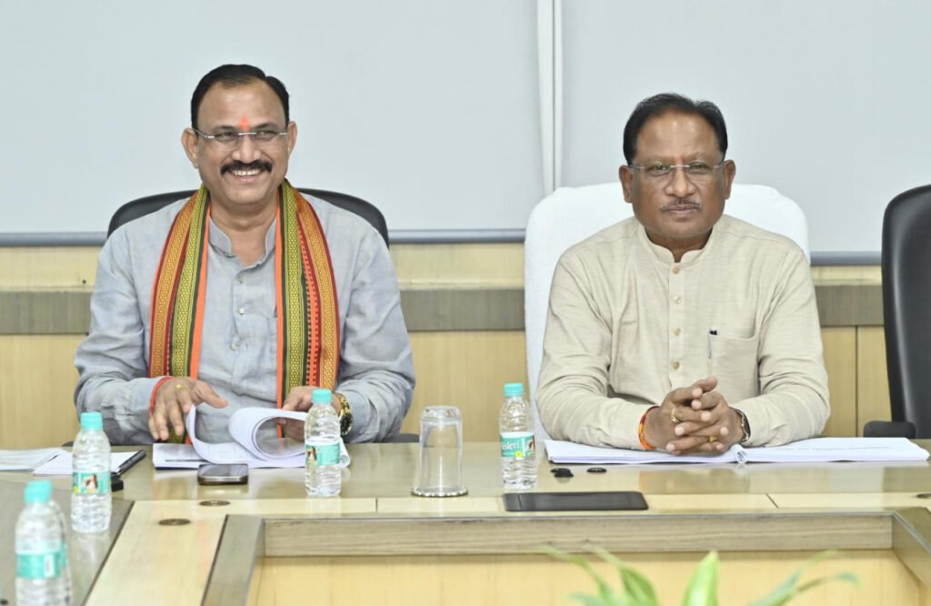 मुख्यमंत्री विष्णुदेव साय के निर्देश पर कैंसर अस्पताल का होगा उन्नयन, जनता को मिलेगी अत्याधुनिक स्वास्थ्य सुविधा की सौगात