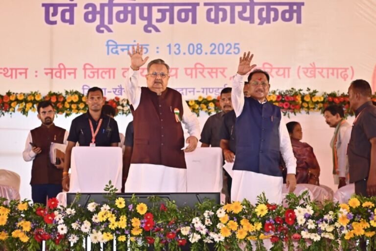 मुख्यमंत्री साय का संकल्प – विकास का अधूरा सपना अब होगा पूरा, खैरागढ़-छुईखदान-गंडई जिले में अधोसंरचना विकास को मिलेगी नई रफ्तार