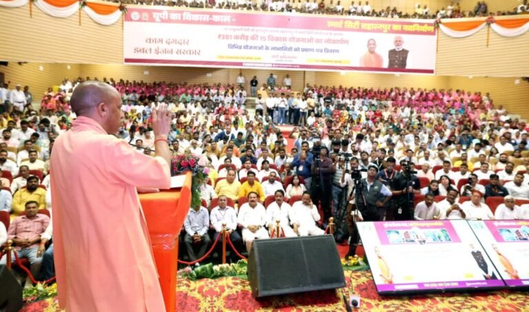 भैंसा गाड़ी नहीं, बुलेट ट्रेन है डबल इंजन की सरकार : योगी आदित्यनाथ