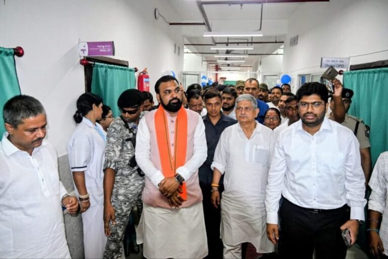 मुंगेर में करीब 18 हजार करोड़ की योजनाओं का हुआ उद्घाटन और शिलान्यास