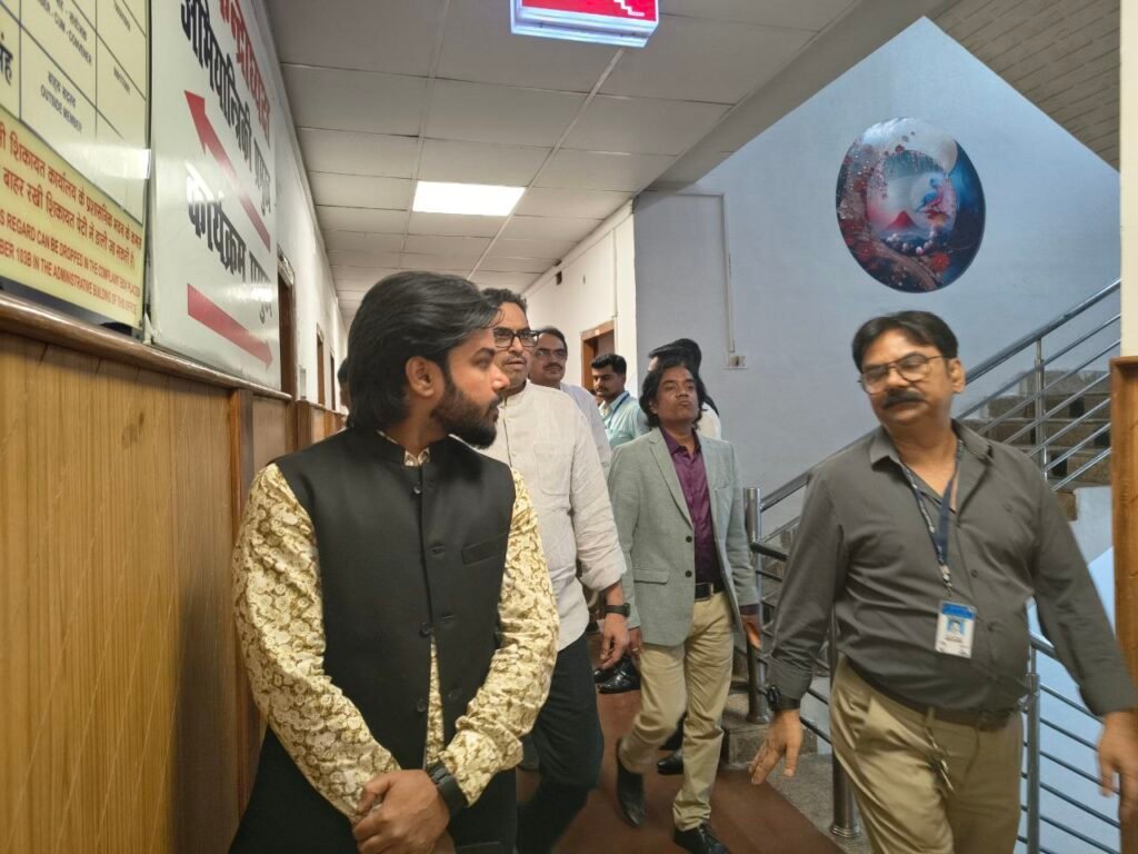 सूचना प्रसारण मंत्रालय के सचिव ने किया दूरदर्शन पटना का निरीक्षण
