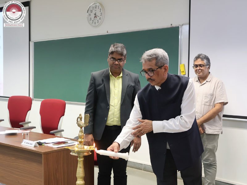 आईआईएम रायपुर में हिन्दी पखवाड़ा 2025 का समापन, भाषा को शोध और मौलिकता से जोड़ने पर बल