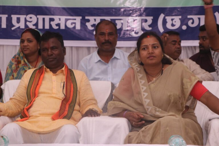 मंत्री लक्ष्मी राजवाड़े के मुख्य आतिथ्य में सेवा पखवाड़ा के तहत दिव्यांगजनों एवं वरिष्ठजनों का सम्मान