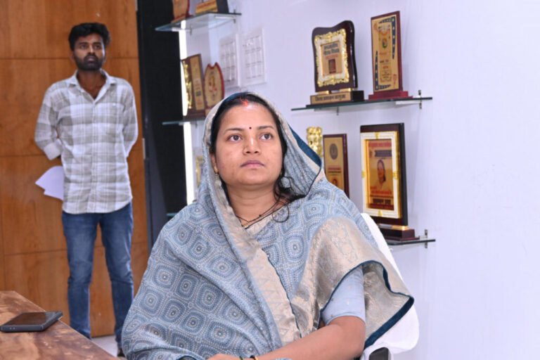 मन की बात से मिली नई ऊर्जा, योजनाओं को घर-घर पहुँचाना प्राथमिकता : मंत्री श्रीमती राजवाड़े