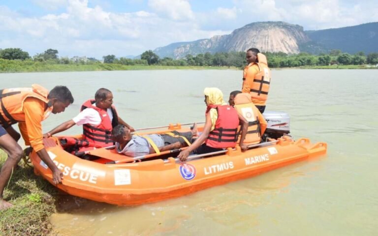 मयाली नेचर कैंप एवं ईब नदी पर बाढ़ आपदा से बचाव एवं राहत कार्यों के मॉक ड्रिल का हुआ आयोजन