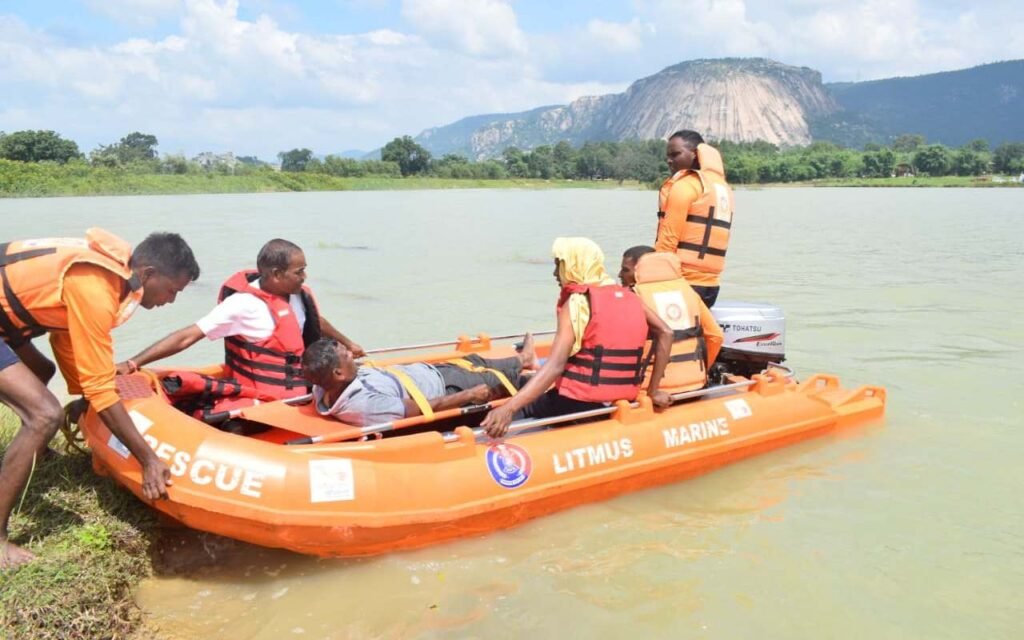मयाली नेचर कैंप एवं ईब नदी पर बाढ़ आपदा से बचाव एवं राहत कार्यों के मॉक ड्रिल का हुआ आयोजन