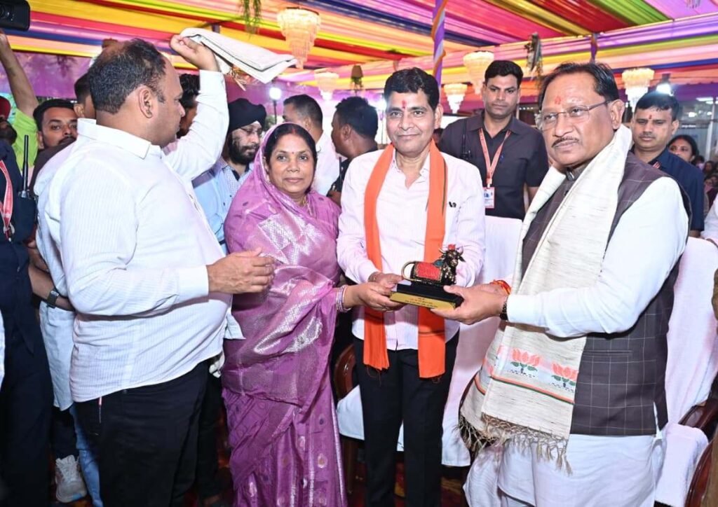 लोकपरंपराएं एवं संस्कृति समाज को जोड़ने का बेहतर माध्यम: मुख्यमंत्री विष्णु देव साय