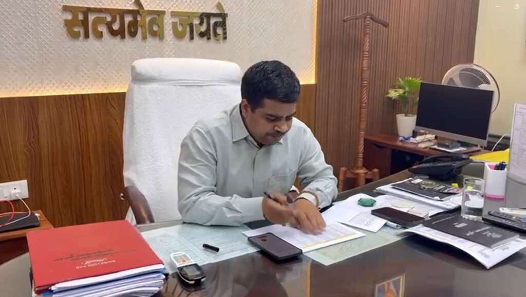 सुपौल:125 यूनिट मुफ्त बिजली पर लाभुकों से डीएम ने लिया फीडबैक