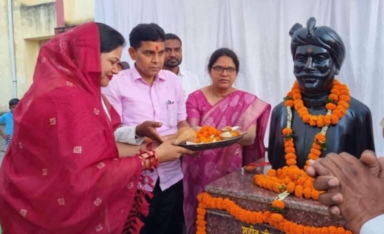 शहीद वीरनारायण सिंह के बलिदान आने वाली पीढ़ियों को सदैव प्रेरित करता रहेगा- मंत्री टंक राम वर्मा