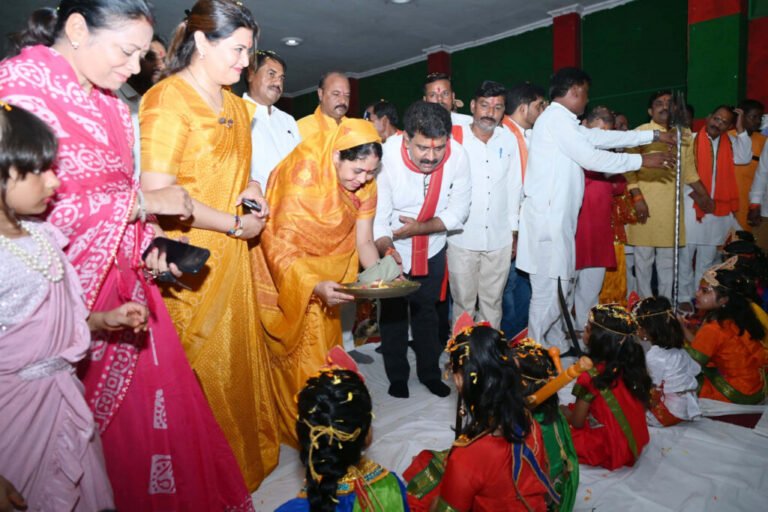 श्रद्धा और शक्ति के प्रतीक नवरात्र में माँ दुर्गा की आराधना कर उपमुख्यमंत्री शर्मा ने दिया सद्भाव का संदेश
