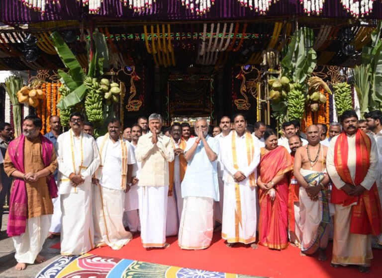 उपराष्ट्रपति की आंध्र प्रदेश की दो दिवसीय यात्रा संपन्न हुई