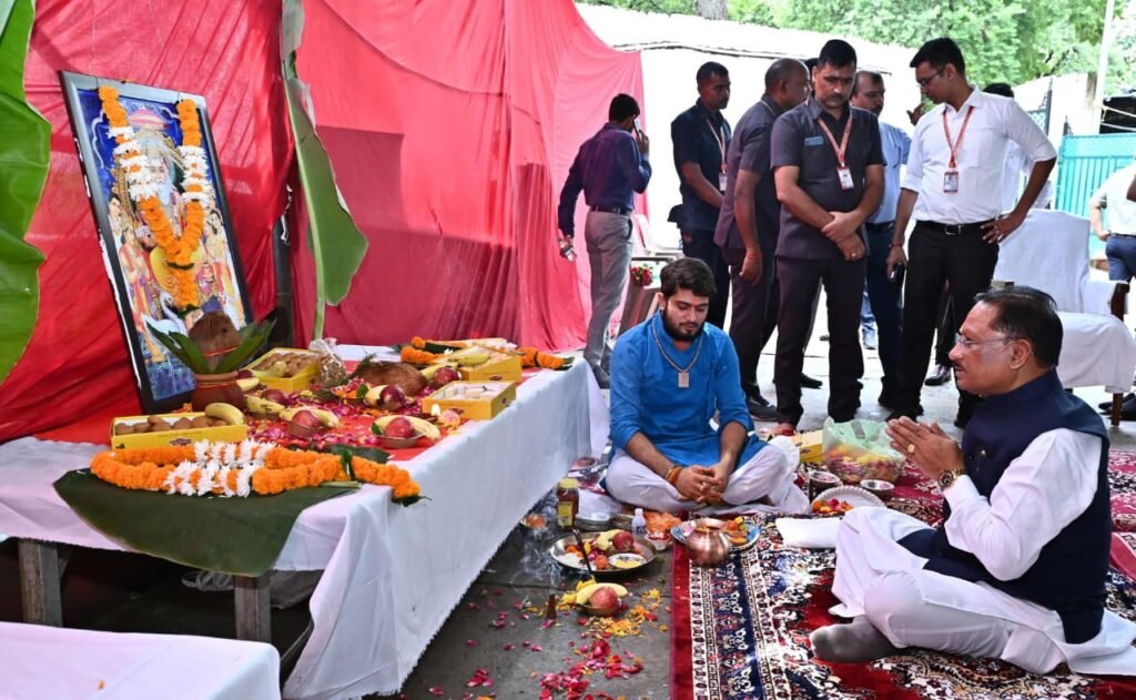 श्रम की सार्थकता और सृजन की भावना को समाज में प्रतिष्ठित करने का श्रेय भगवान विश्वकर्मा को – मुख्यमंत्री विष्णु देव साय