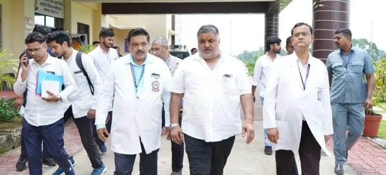 छात्रों की बात, जनप्रतिनिधि के साथ: संस्कृति मंत्री ने की मेडिकल छात्रों से चर्चा