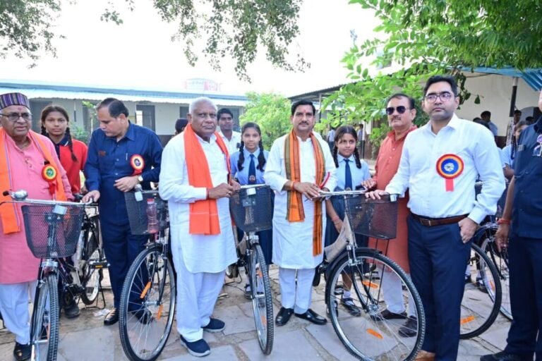सरस्वती सायकल वितरण योजना: शिक्षा को मिलेगा नया संबल