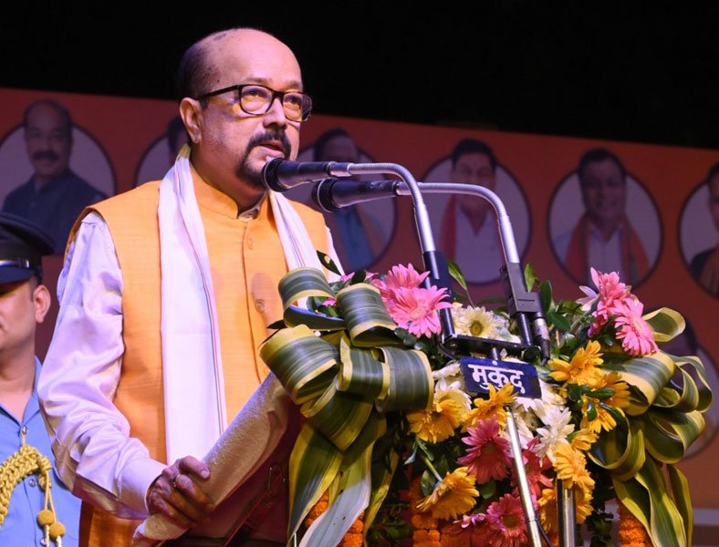 दशहरा केवल रावण दहन का पर्व नहीं, बल्कि जीवन का संदेश है – राज्यपाल डेका