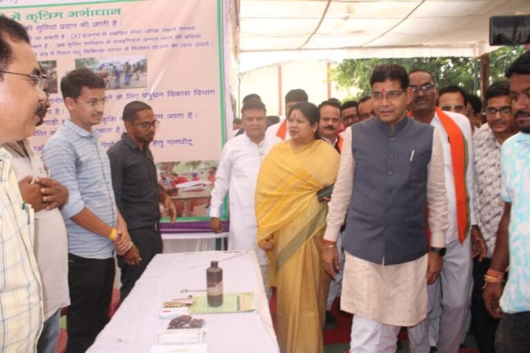 किसान हैं विकसित भारत की रीढ़, तिलहन उत्पादन से बढ़ेगी आत्मनिर्भरता : मंत्री टंक राम वर्मा