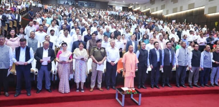 भारत की आजादी का अमर मंत्र बन गया था वन्दे मातरम – मुख्यमंत्री योगी