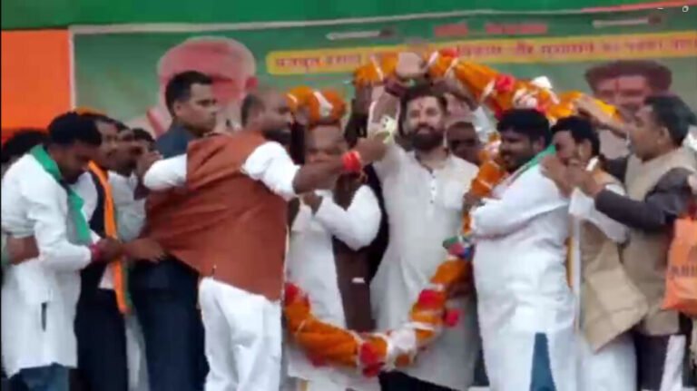 नालंदा में चिराग पासवान ने श्रवण कुमार के पक्ष में जनसभा को संबोधित किया