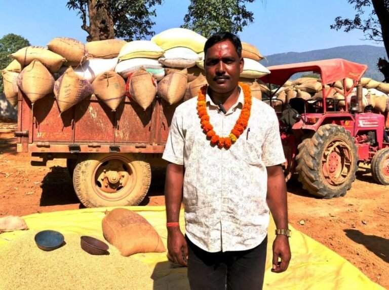 धान खरीदी केन्द्र में किसानों की सुविधा को सर्वोच्च प्राथमिकता-संतोष यादव