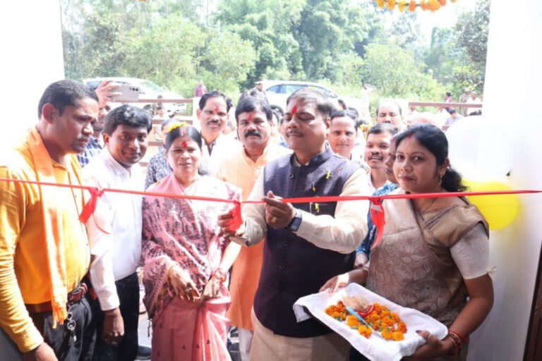 वनमंत्री केदार कश्यप ने करोड़ों के कार्यों से दी सौगात : कनेक्टिविटी, स्वास्थ्य और सुशासन पर विशेष जोर