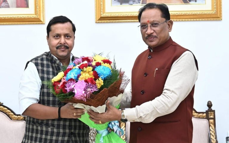 मुख्यमंत्री साय से बिहार के पथ निर्माण मंत्री नितिन नवीन ने की सौजन्य मुलाकात