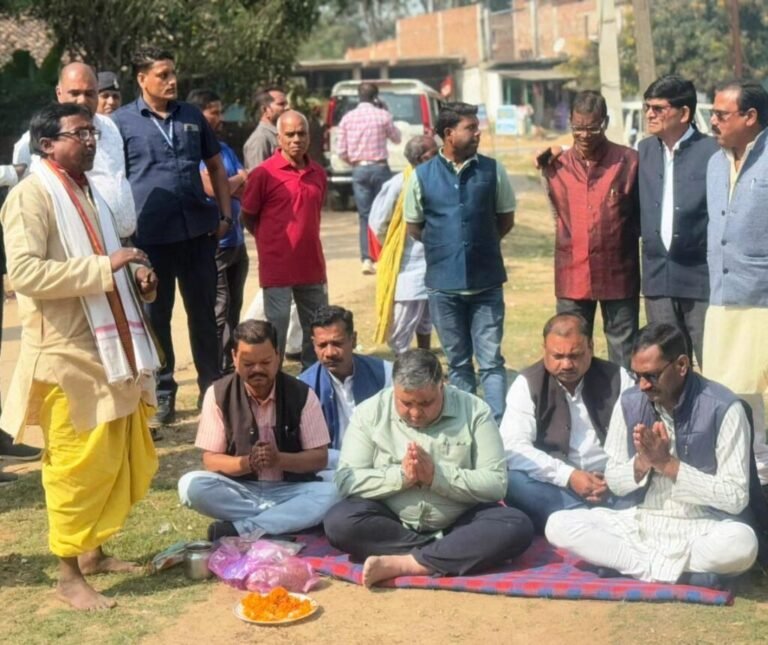 शिक्षा और सड़क से खुलेगा विकास का रास्ता