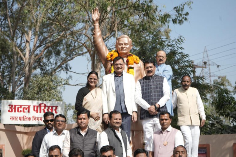 दूरदर्शी नेता, सशक्त वक्ता और सभी दलों के सम्माननीय व्यक्तित्व थे अटल बिहारी वाजपेयी जी: मंत्री लखनलाल देवांगन