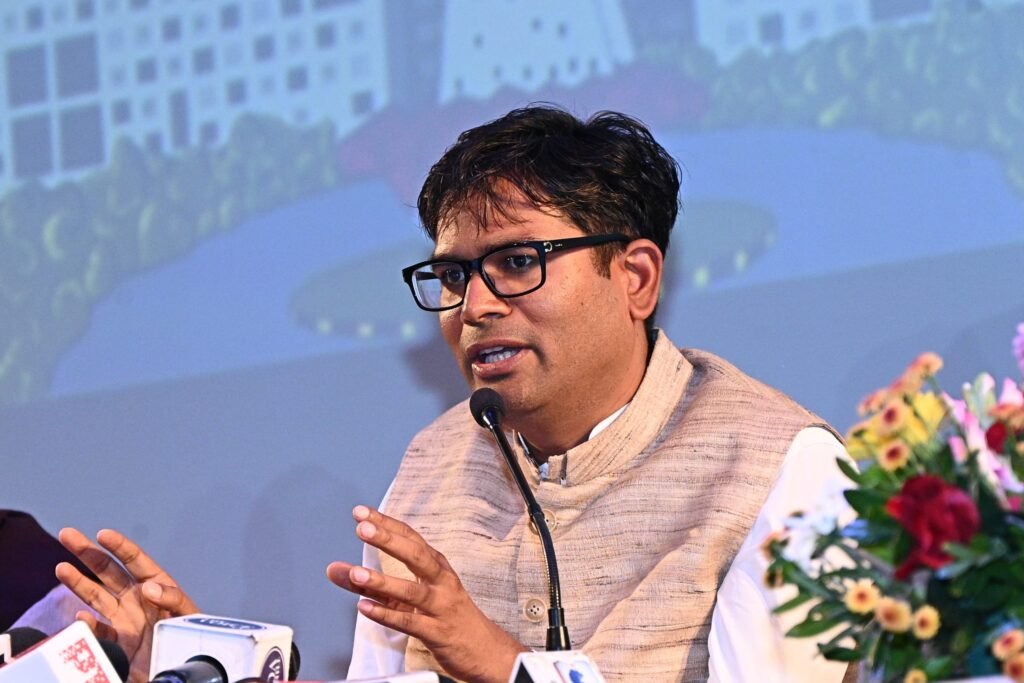 मुख्यमंत्री साय के नेतृत्व में आवास एवं पर्यावरण विभाग ने विगत दो वर्षों में उल्लेखनीय उपलब्धियां हासिल की : ओ पी चौधरी