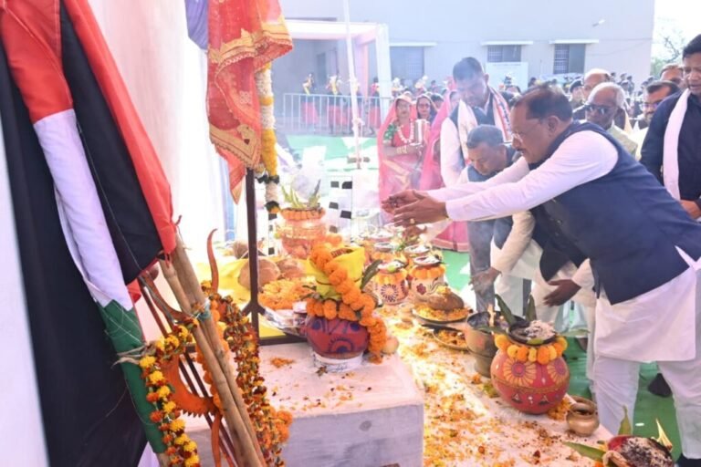 देश के स्वतंत्रता संग्राम में आदिवासी नायकों का योगदान अद्वितीय – मुख्यमंत्री साय