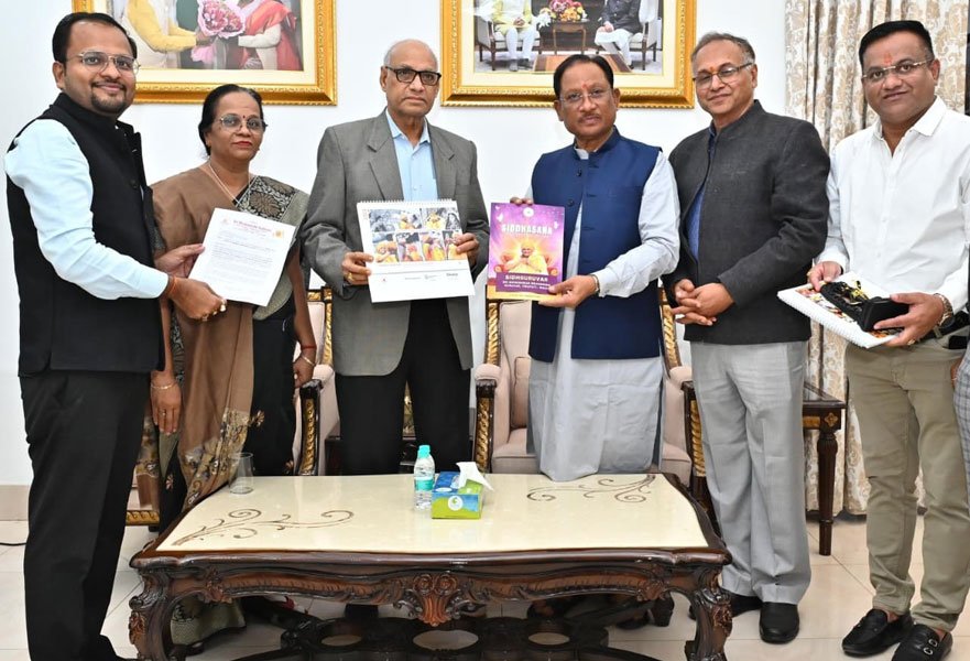 पूर्व राज्यपाल रमेश बैस ने मुख्यमंत्री श्री विष्णु देव साय से की सौजन्य मुलाकात