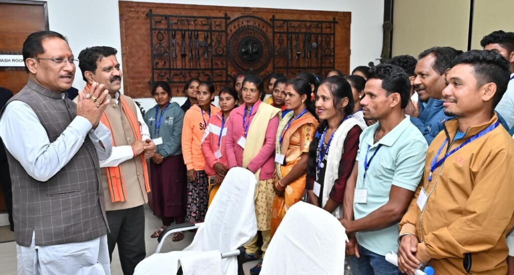 बस्तर अंचल का सर्वांगीण विकास सुनिश्चित करने के लिए सरकार प्रतिबद्ध : मुख्यमंत्री विष्णु देव साय