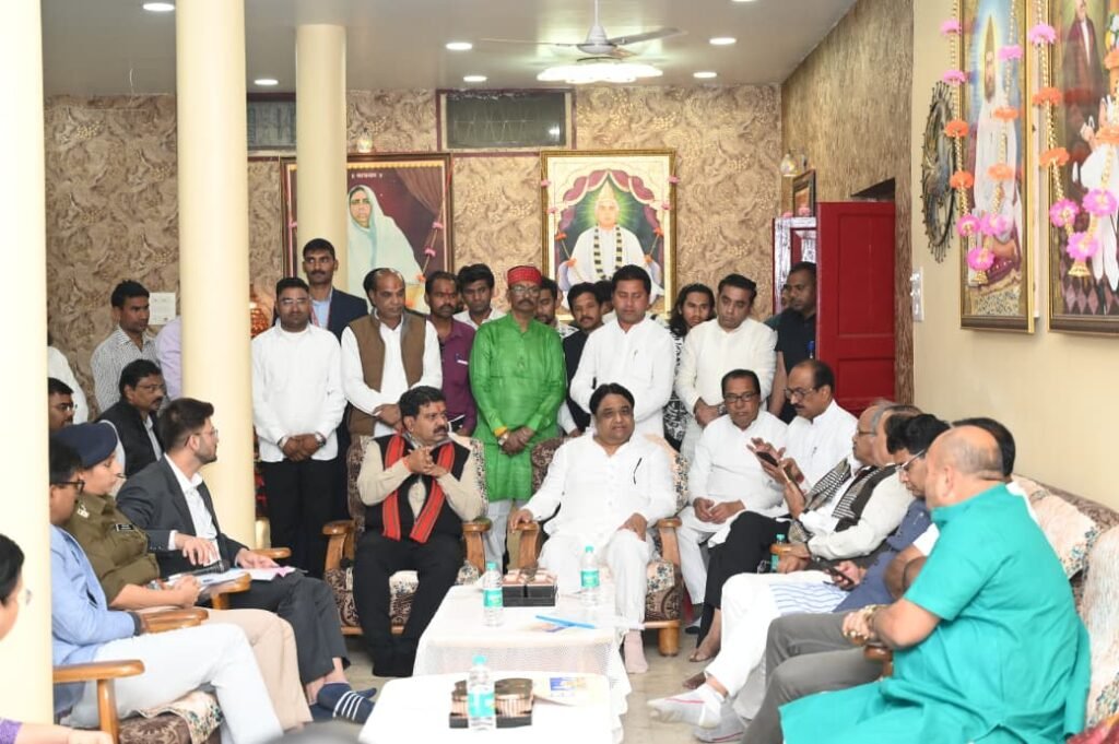 उप मुख्यमंत्री विजय शर्मा ने दामाखेड़ा में संत समागम मेले की तैयारियों की समीक्षा की