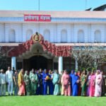 राज्यपाल के गोद ग्राम टेमरी के ग्रामीणों ने किया लोकभवन का भ्रमण