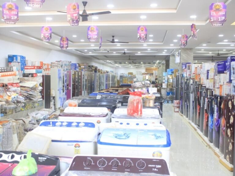 दिव्यांग सशक्तिकरण की मिसाल: शासन की स्वरोजगार योजना से हेमंत साहू बने आत्मनिर्भर