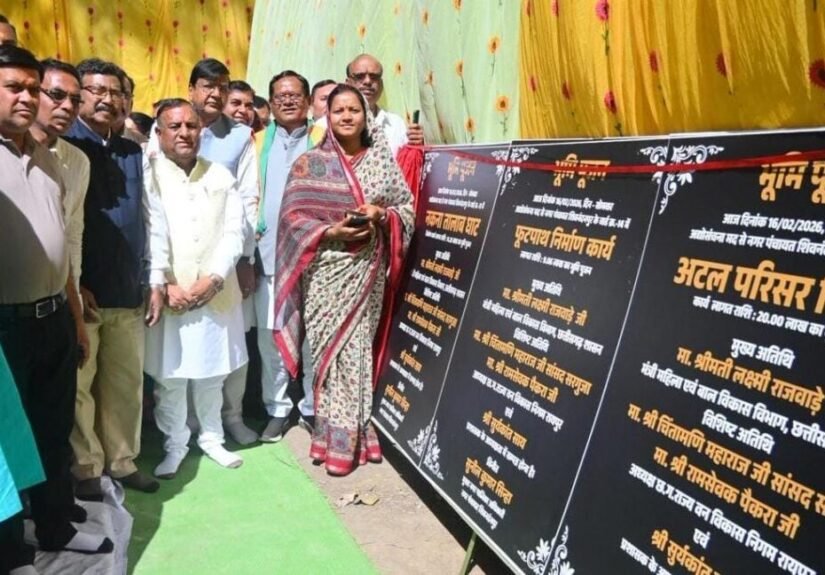 मंत्री लक्ष्मी राजवाड़े ने 18.38 करोड़ रुपए के विकास कार्यों का किया भूमिपूजन