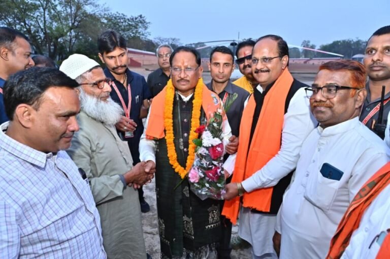 राज्य हज कमेटी एवं वक्फ बोर्ड के चेयरमेन ने दी मुख्यमंत्री को बधाई