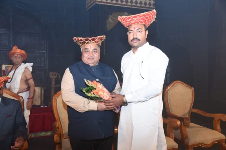 इतिहास से प्रेरणा लेकर ही सशक्त भविष्य का निर्माण संभव-संस्कृति मंत्री