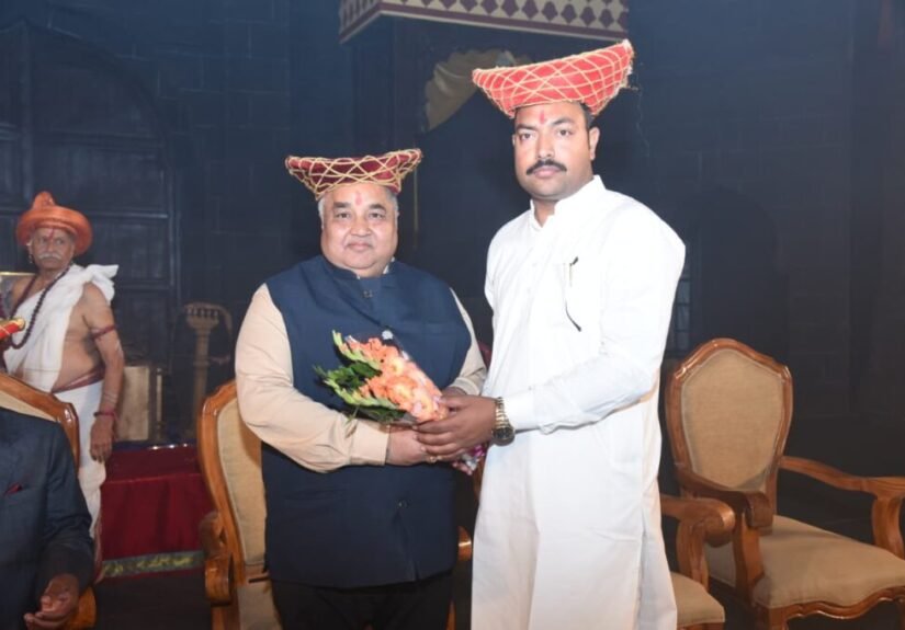 इतिहास से प्रेरणा लेकर ही सशक्त भविष्य का निर्माण संभव-संस्कृति मंत्री