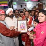 मुख्यमंत्री विष्णुदेव साय ने महालक्ष्मी मंदिर में की पूजा-अर्चना, प्रदेशवासियों की सुख-समृद्धि कामना की