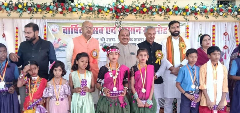 गुरुकुल परंपरा एवं नैतिक शिक्षा के समन्वय पर बल: रूपनारायण सिन्हा