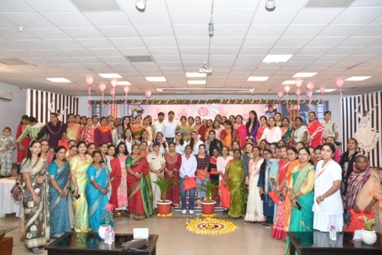 मंडल रेल प्रबन्धक कार्यालय और सेक्रो रायपुर के संयुक्त तत्ववधान में अंतर्राष्ट्रीय महिला दिवस का आयोजन