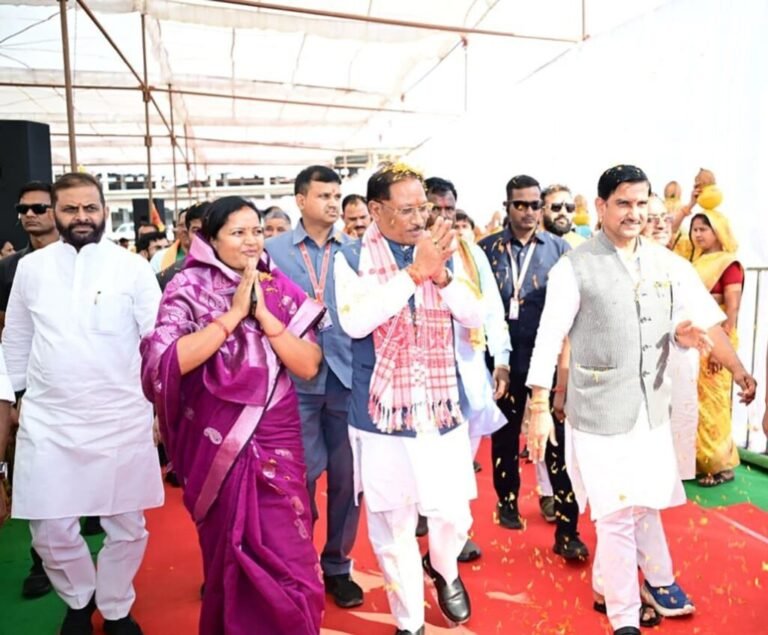 प्रदेश स्तरी भक्त माता कर्मा जयंती में शामिल हुये मुख्यमंत्री