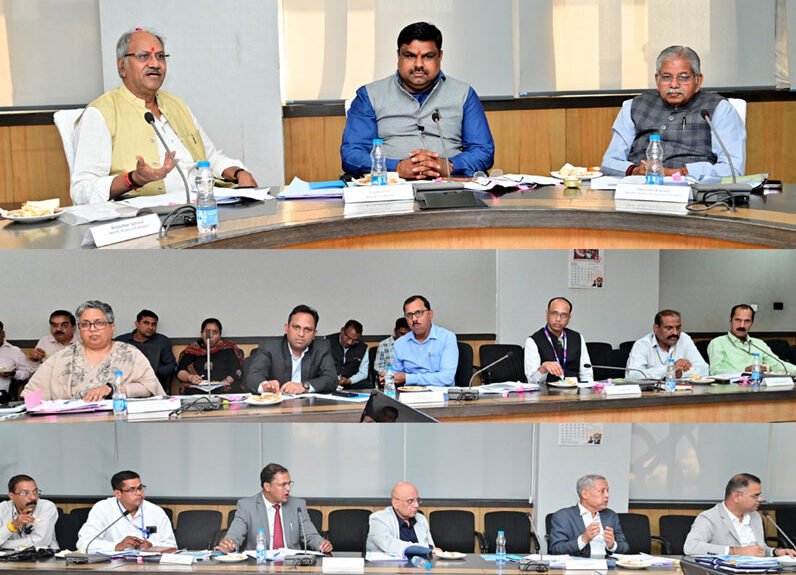 छत्तीसगढ़ अधिवक्ता कल्याण निधि न्यास समिति की बैठक सम्पन्न