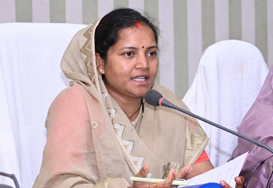 मंत्री लक्ष्मी राजवाड़े के विभागों के लिए लगभग 11 हजार 763 करोड़ रुपये की अनुदान मांगें पारित